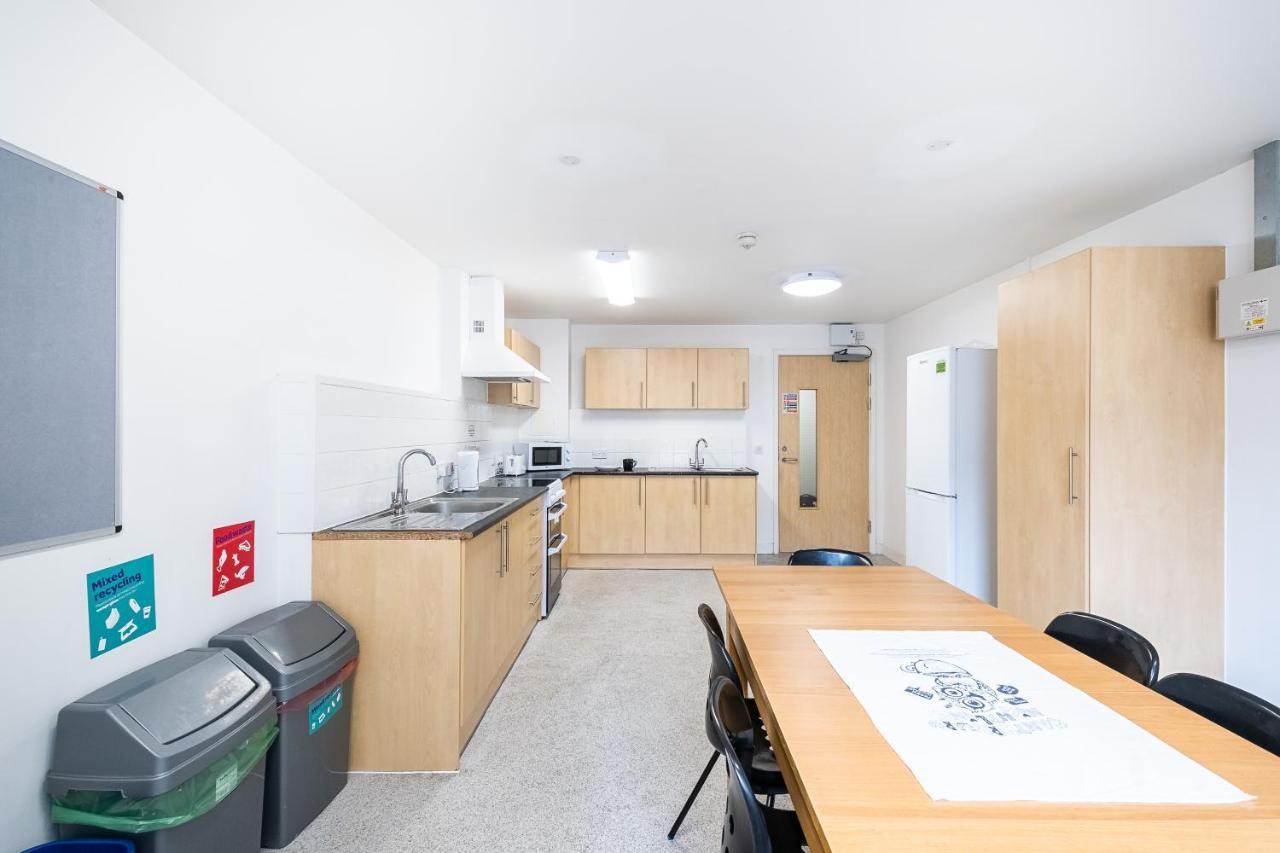1 Night Free Comfortable Ensuite Rooms, Gillingham - Sk Hoo Εξωτερικό φωτογραφία