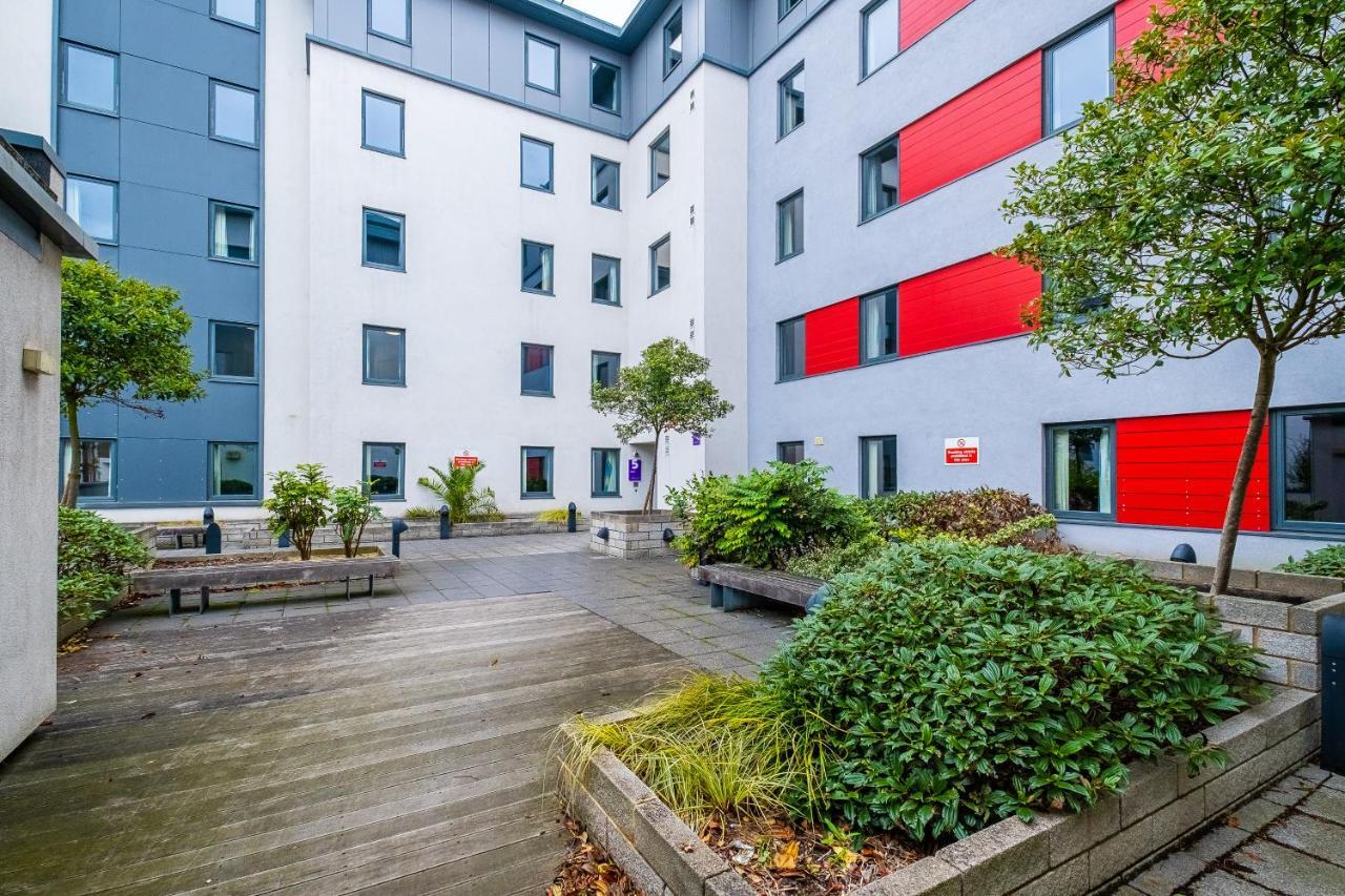 1 Night Free Comfortable Ensuite Rooms, Gillingham - Sk Hoo Εξωτερικό φωτογραφία