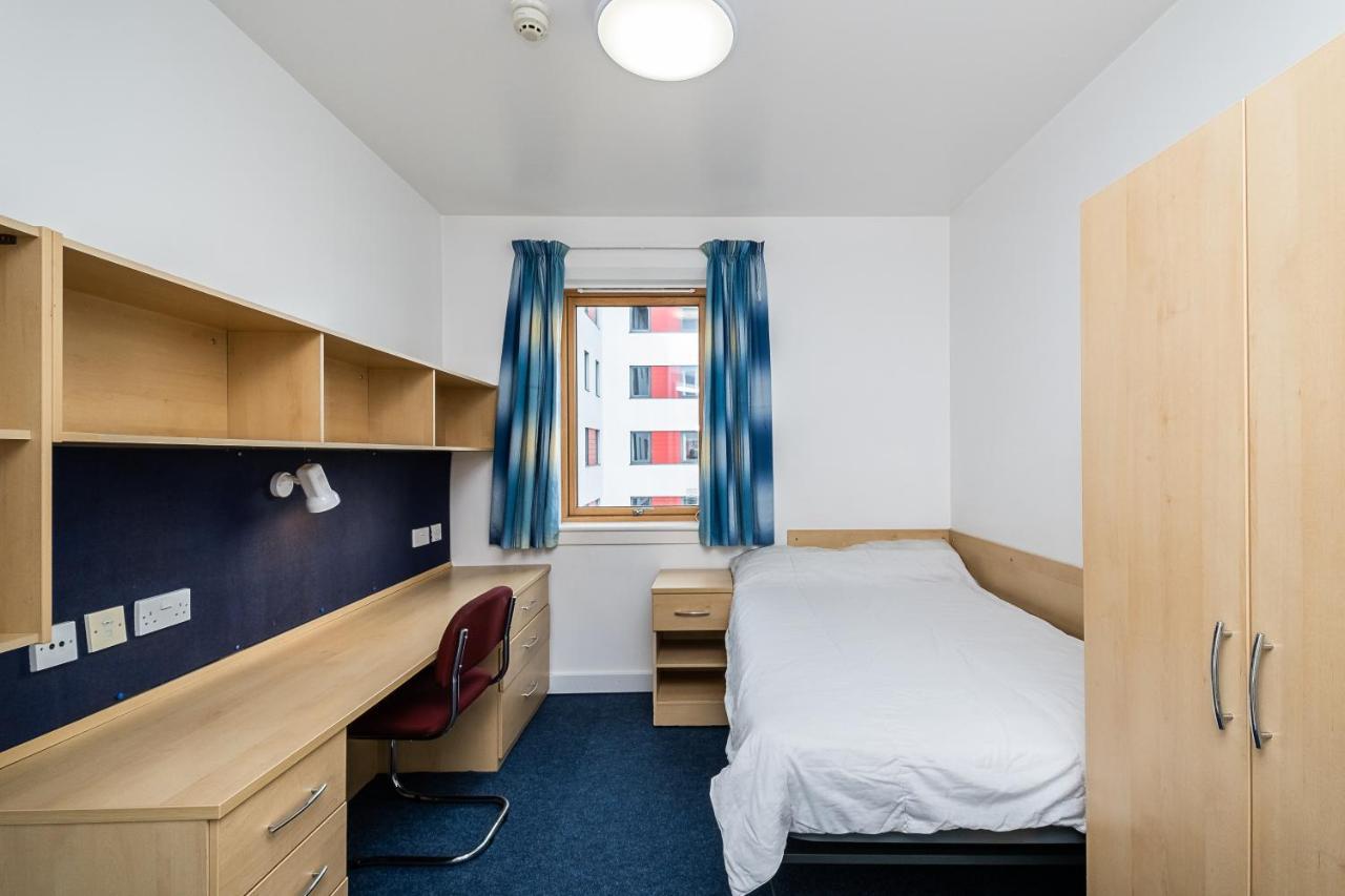 1 Night Free Comfortable Ensuite Rooms, Gillingham - Sk Hoo Εξωτερικό φωτογραφία